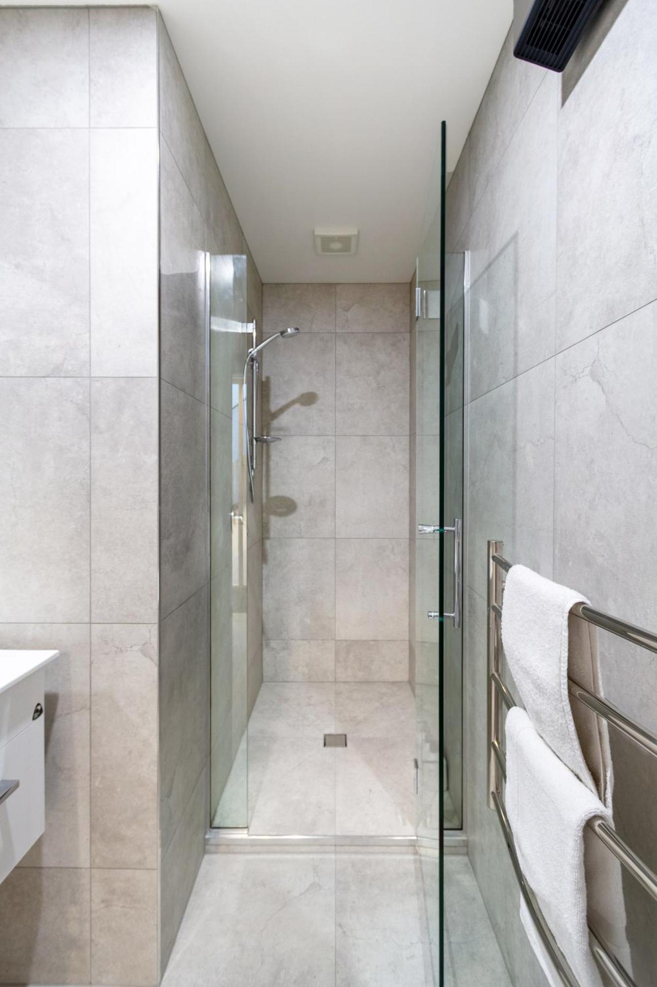 2 Bed, 2 Bath W Sofa Bed - Great Cafes Nearby Apartamento *
